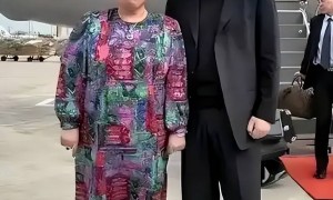 陈丽华葬礼现场！遗体已火化，迟重瑞眼睛哭肿，姜昆张纪中送花圈