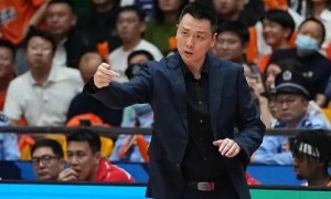怀特塞德缺阵是临时决定 卢伟点名表扬王哲林
