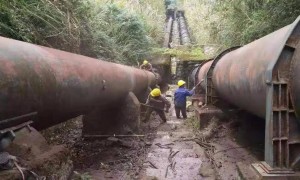 重庆一水电站发生事故导致4人不幸遇难，当地：引水压力管道迸裂将人冲走，涉事电站已停工停产