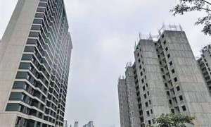 房屋征收五年未安置，一纸通告让居民搬回去（来信调查）